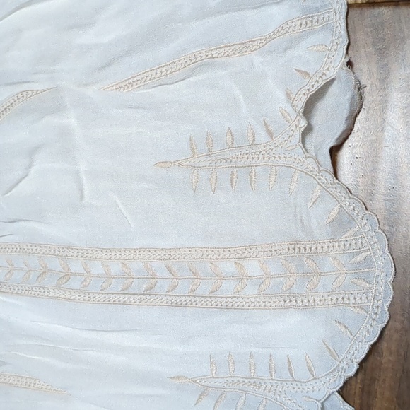 Yaya & Co. Cropped off the shoulder flowy top. Size small. New with tag. - Picture 2 of 5